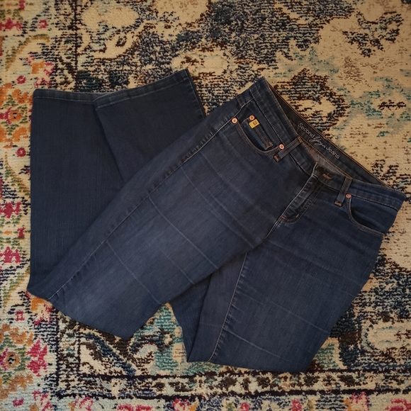 TALL Second Yoga Jeans. Size 27 - Picture 3 of 9